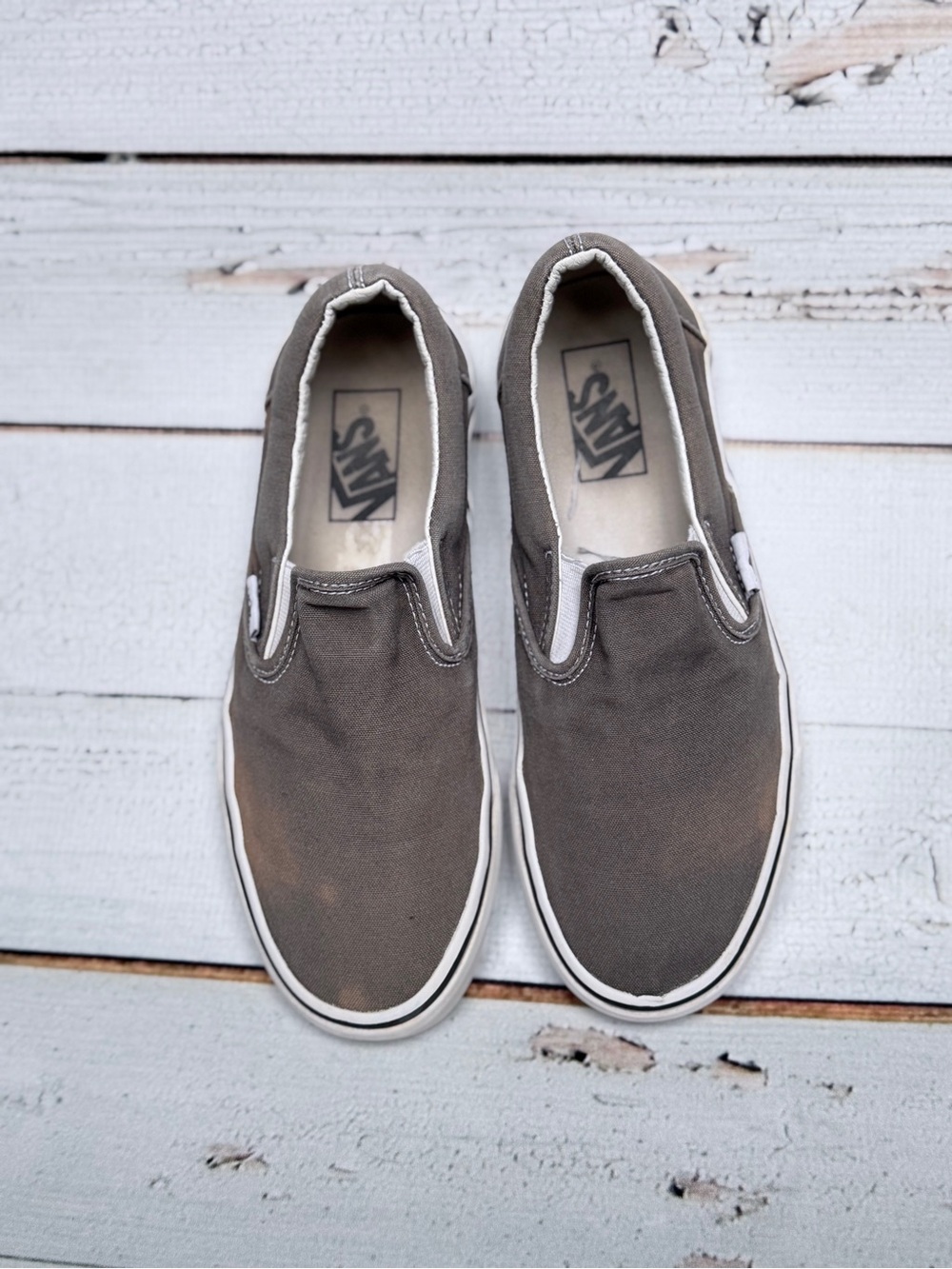 Vans Classic Solid Canvas Slip-On Sneakers - men’s 6.5